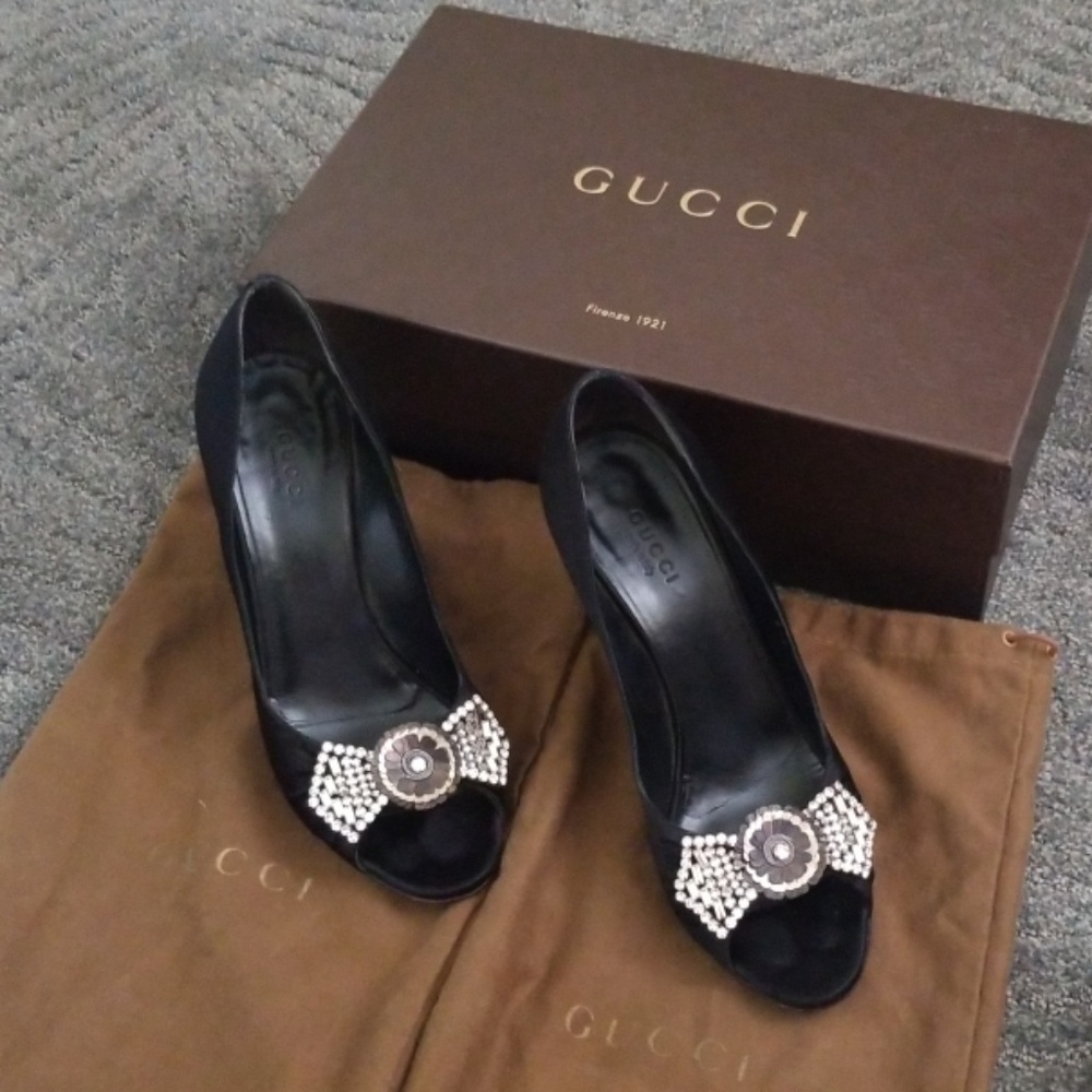 Gucci black hills